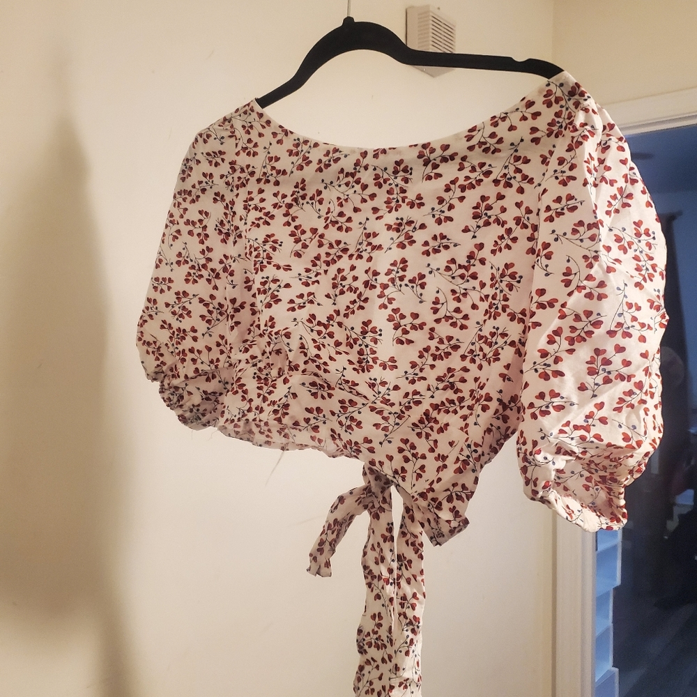 Floral, button backless crop top